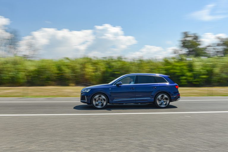 Audi Q7 50 TDI: la prova su strada