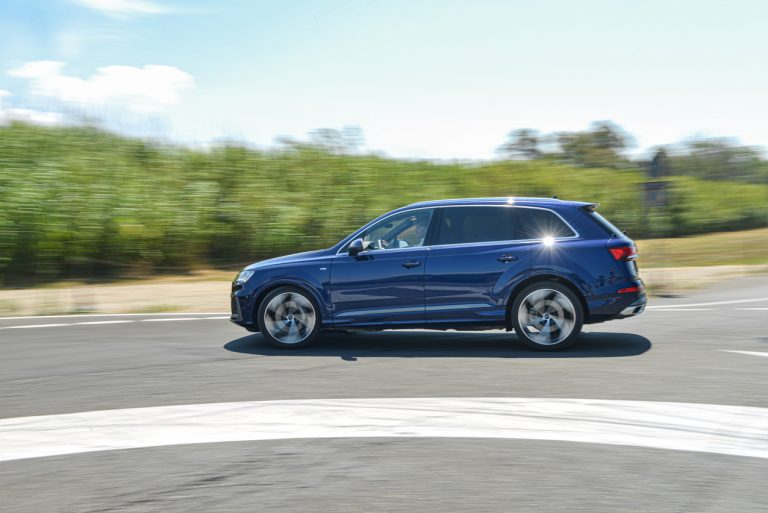 Audi Q7 50 TDI: la prova su strada