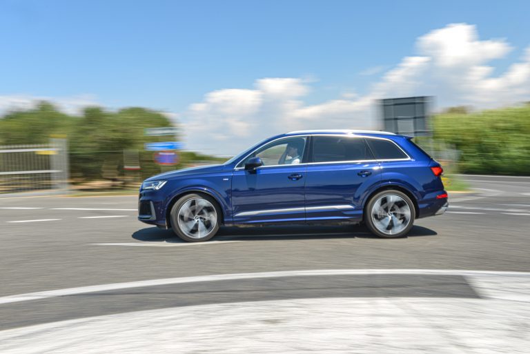 Audi Q7 50 TDI: la prova su strada