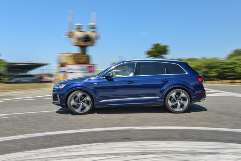 Audi Q7 50 TDI: la prova su strada
