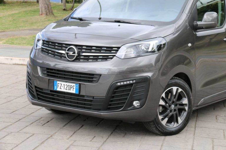 Opel Zafira Life, la prova su strada