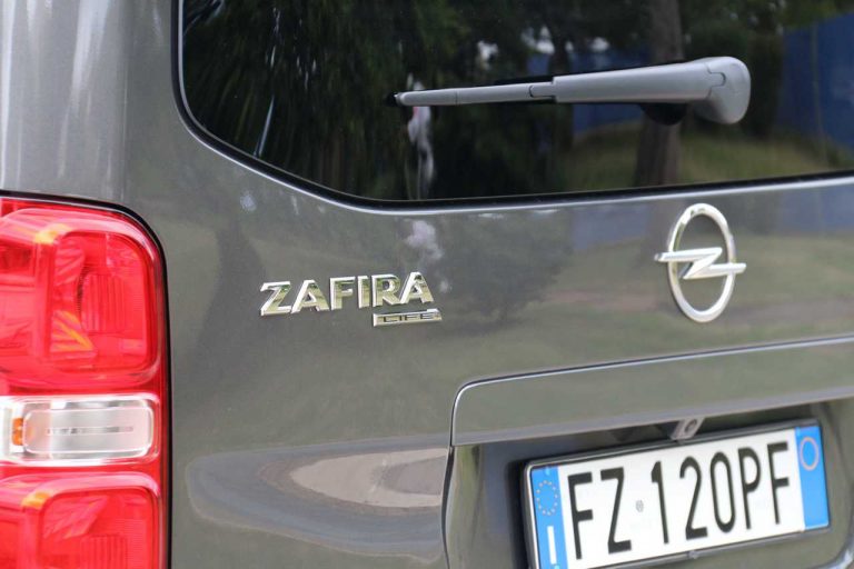 Opel Zafira Life, la prova su strada