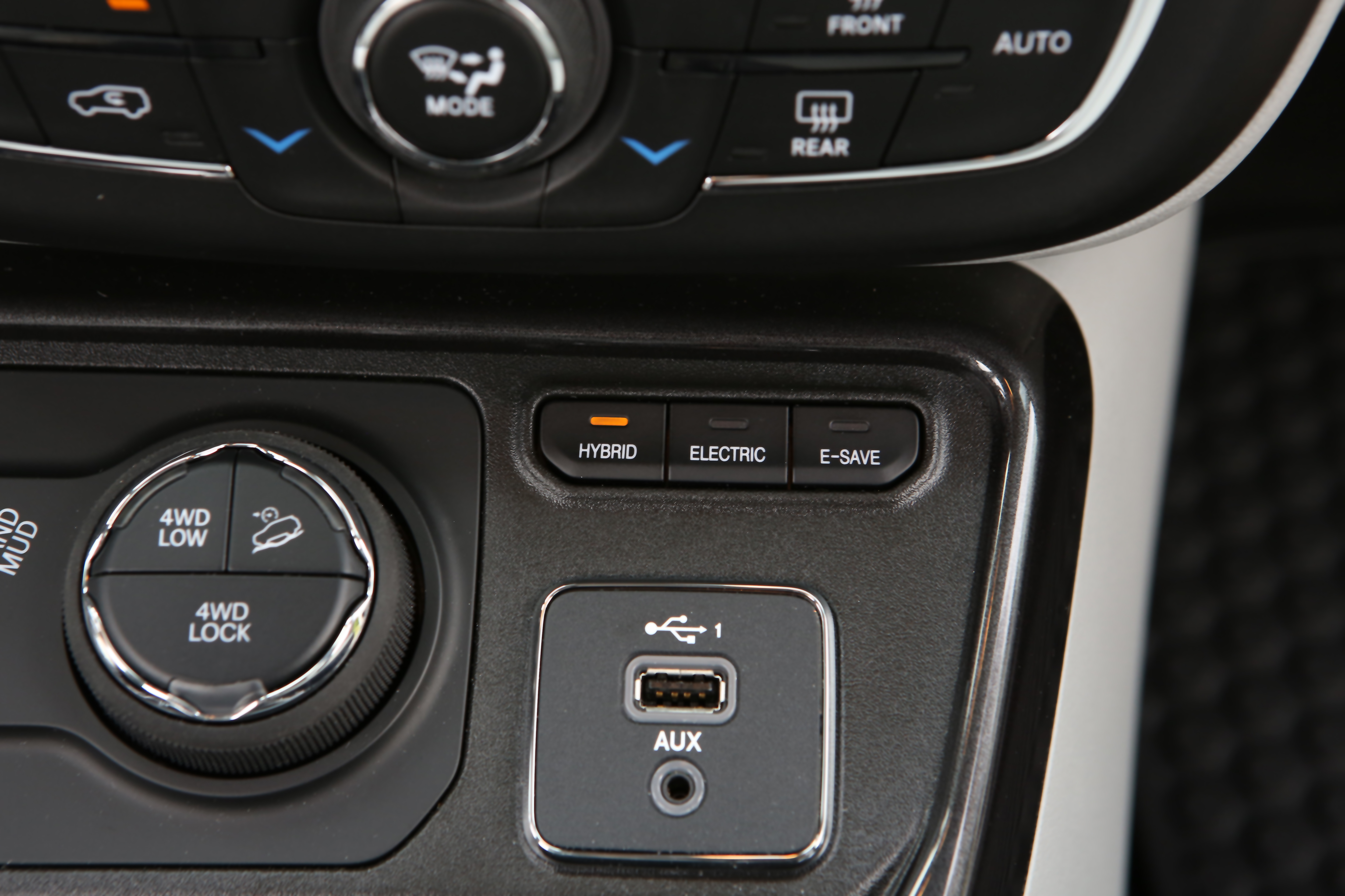 Jeep Compass 4xe e Jeep Renegade 4xe: le immagini
