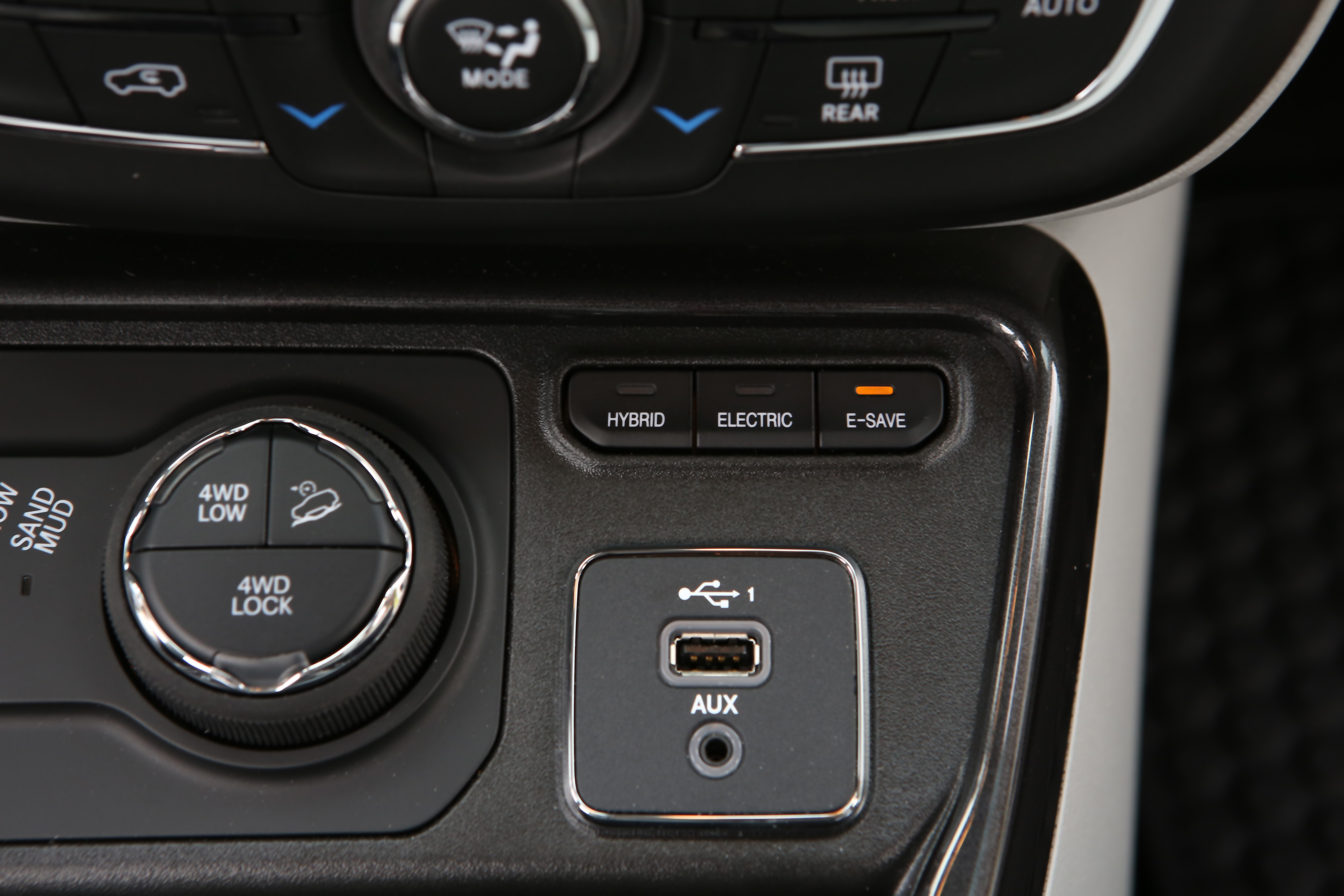 Jeep Compass 4xe e Jeep Renegade 4xe: le immagini