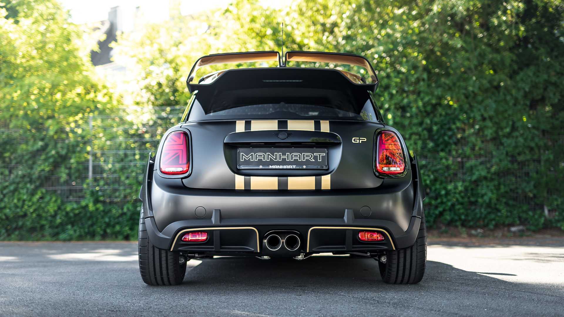 MINI John Cooper Works GP by Manhart: immagini ufficiali