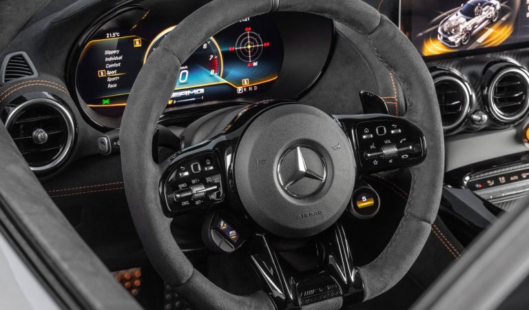 Mercedes-AMG GT Black Series: immagini ufficiali