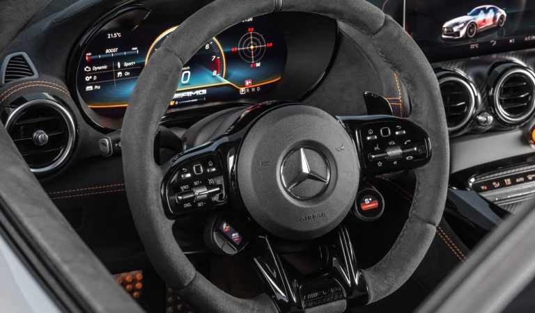 Mercedes-AMG GT Black Series: immagini ufficiali