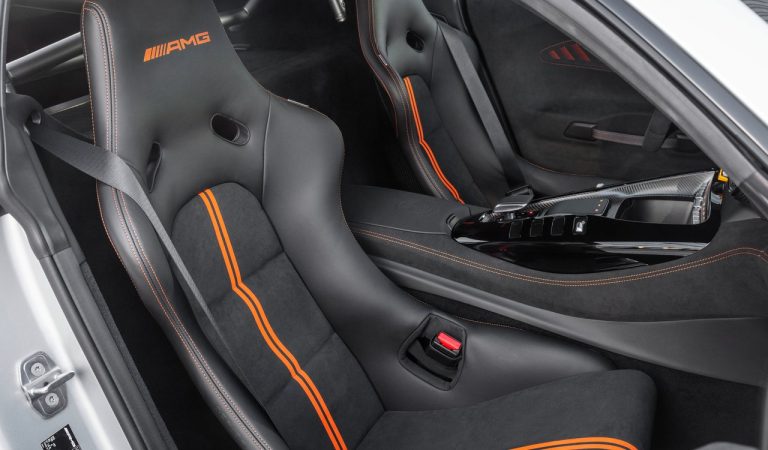 Mercedes-AMG GT Black Series: immagini ufficiali