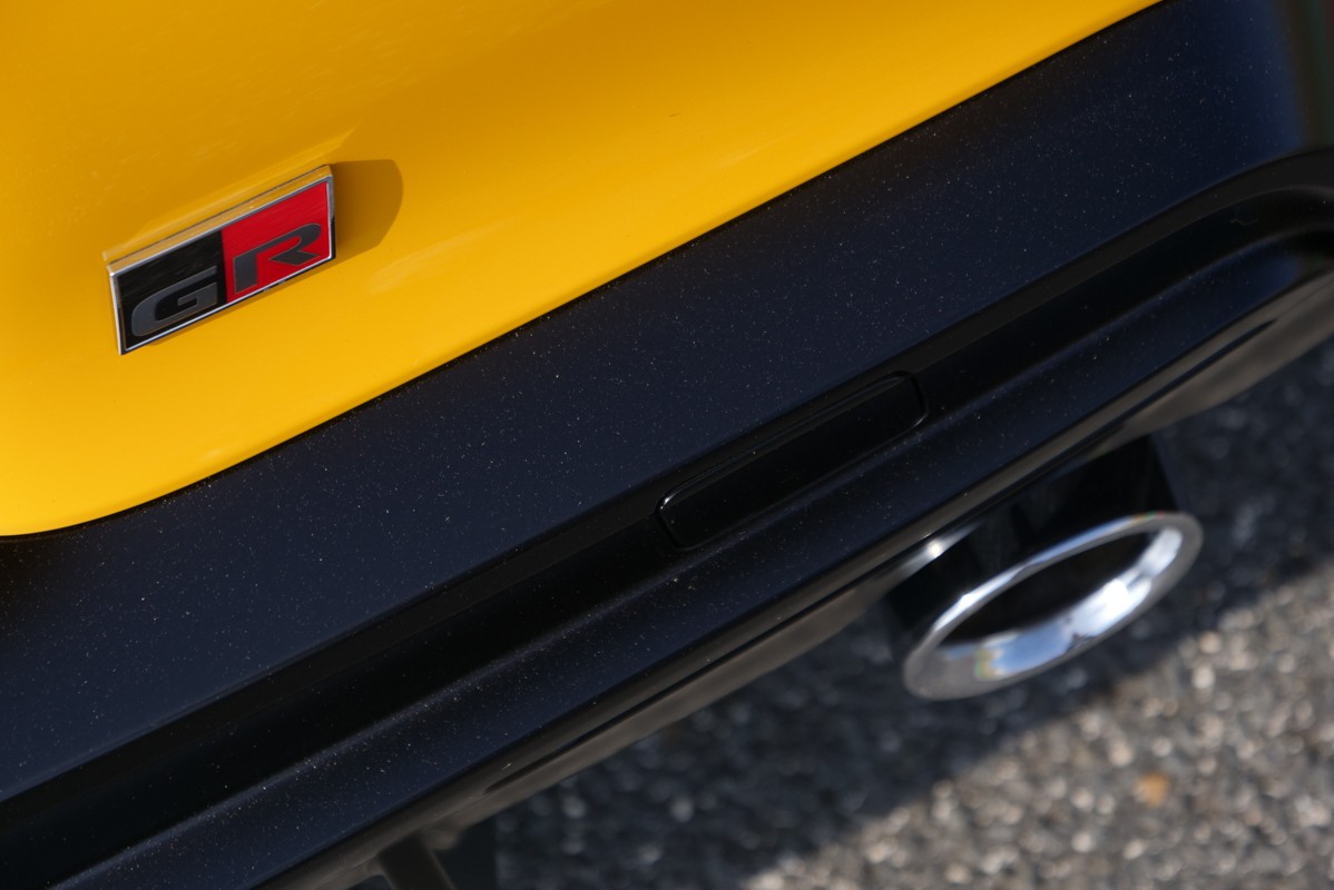 Toyota Supra 2.0 Turbo SZ-R: prova su strada e in pista