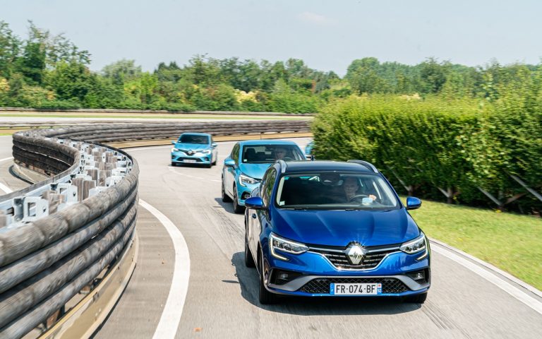 Renault Clio, Captur e Megane E-Tech: immagini ufficiali