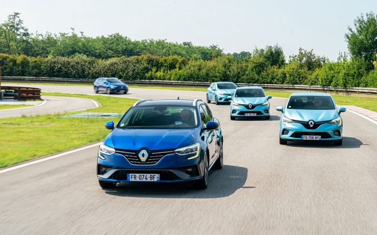 Renault Clio, Captur e Megane E-Tech: immagini ufficiali
