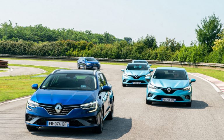 Renault Clio, Captur e Megane E-Tech: immagini ufficiali