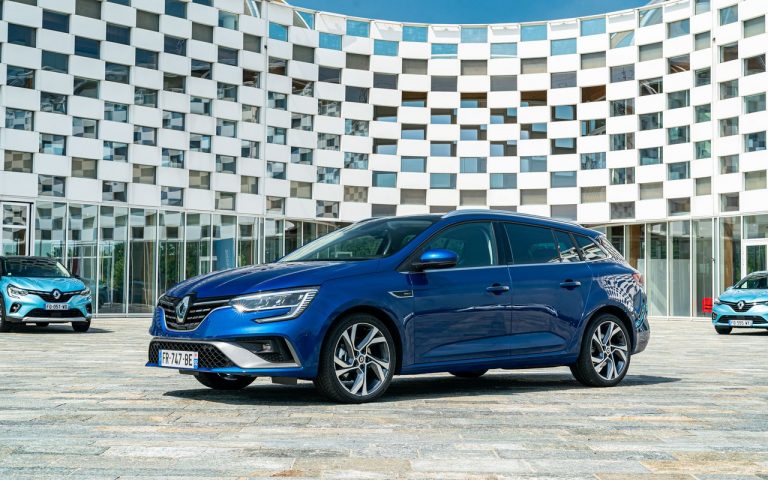 Renault Clio, Captur e Megane E-Tech: immagini ufficiali
