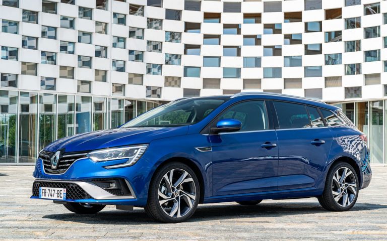 Renault Clio, Captur e Megane E-Tech: immagini ufficiali