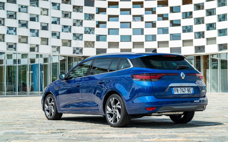 Renault Clio, Captur e Megane E-Tech: immagini ufficiali