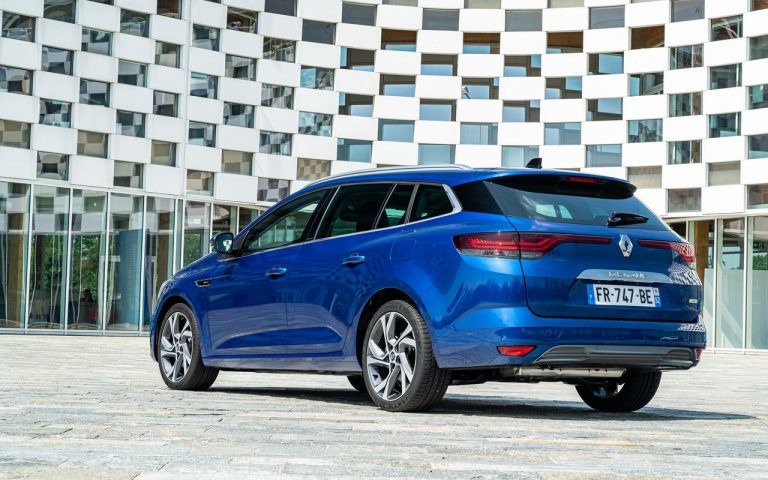 Renault Clio, Captur e Megane E-Tech: immagini ufficiali