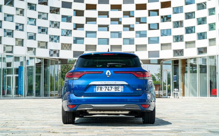 Renault Clio, Captur e Megane E-Tech: immagini ufficiali