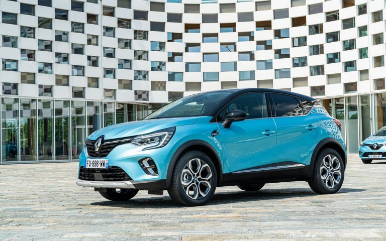 Renault Clio, Captur e Megane E-Tech: immagini ufficiali