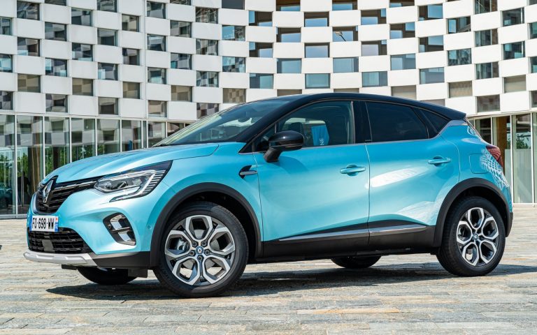 Renault Clio, Captur e Megane E-Tech: immagini ufficiali