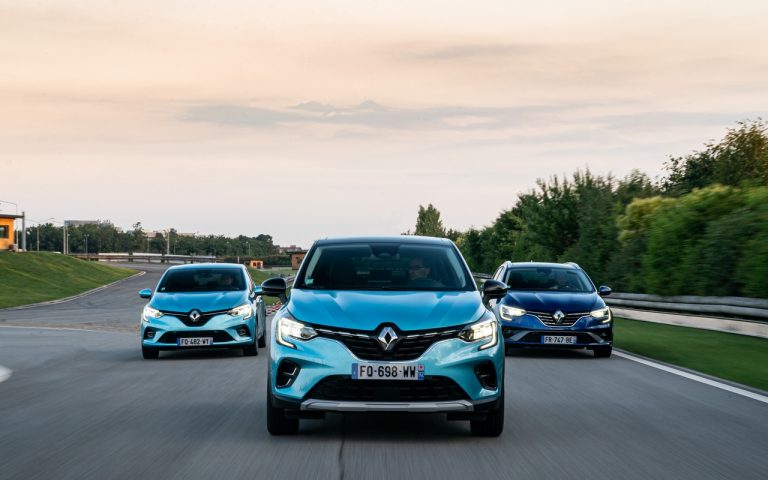 Renault Clio, Captur e Megane E-Tech: immagini ufficiali