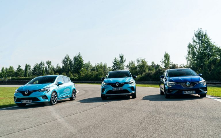 Renault Clio, Captur e Megane E-Tech: immagini ufficiali