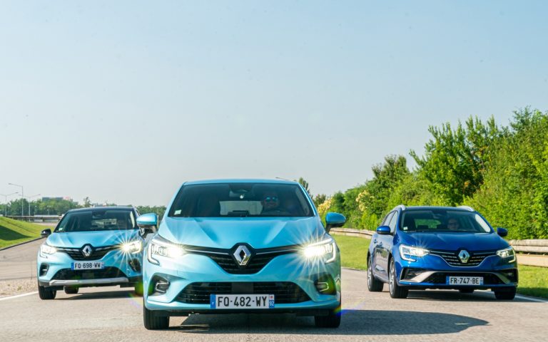 Renault Clio, Captur e Megane E-Tech: immagini ufficiali