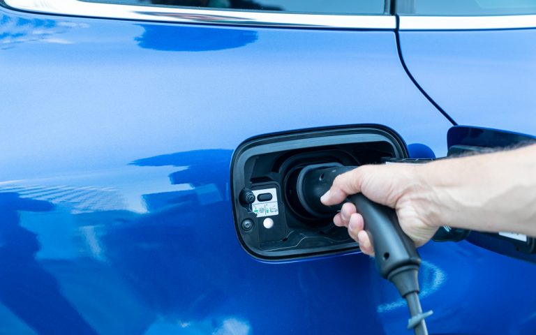 Renault Clio, Captur e Megane E-Tech: immagini ufficiali