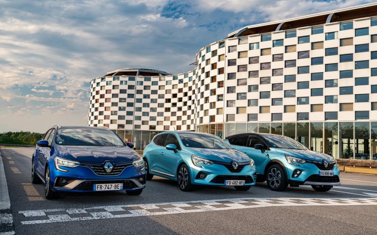 Renault Clio, Captur e Megane E-Tech: immagini ufficiali