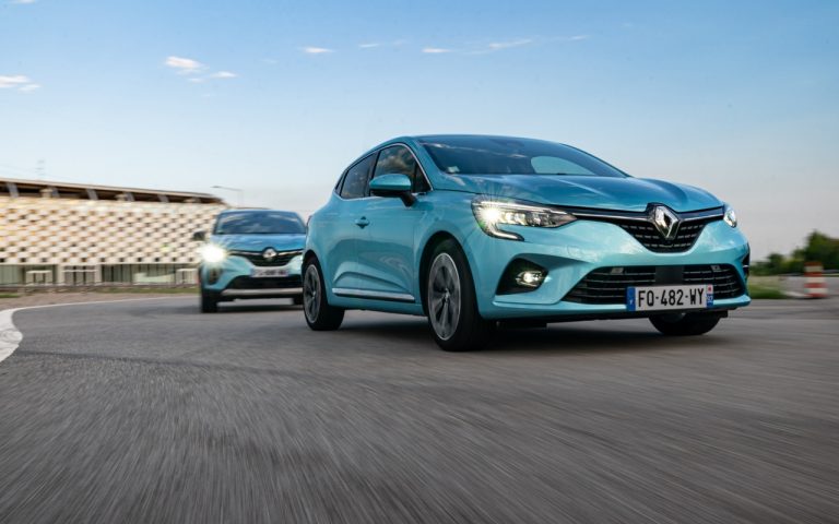 Renault Clio, Captur e Megane E-Tech: immagini ufficiali