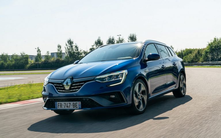 Renault Clio, Captur e Megane E-Tech: immagini ufficiali