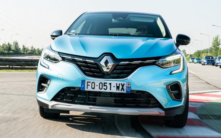 Renault Clio, Captur e Megane E-Tech: immagini ufficiali