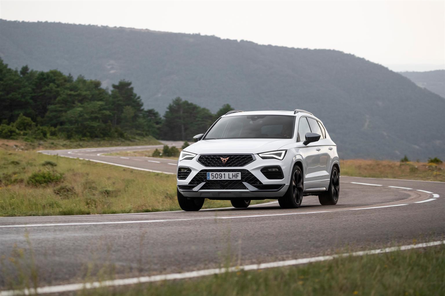 Nuova Cupra Ateca 2020: immagini ufficiali