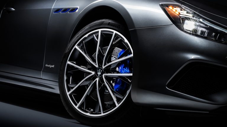 Maserati Ghibli Hybrid: immagini ufficiali