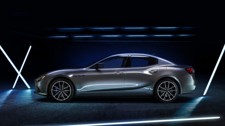 Maserati Ghibli Hybrid: immagini ufficiali