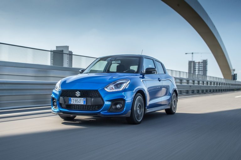 Suzuki Swift Sport Hybrid e Swift Hybrid