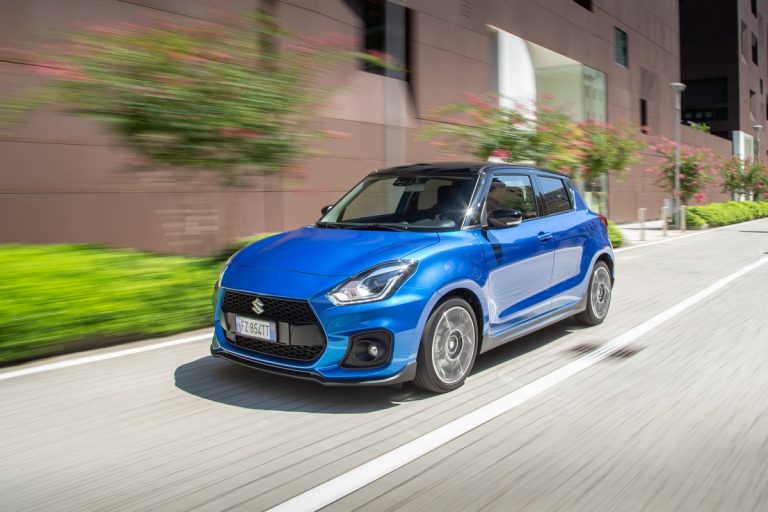 Suzuki Swift Sport Hybrid e Swift Hybrid