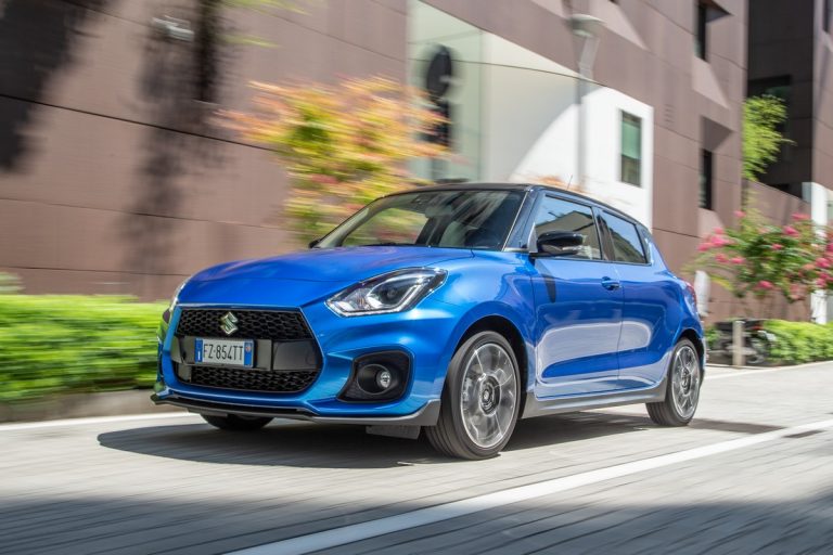 Suzuki Swift Sport Hybrid e Swift Hybrid