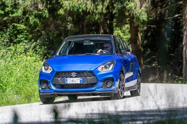 Suzuki Swift Sport Hybrid e Swift Hybrid