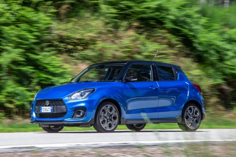 Suzuki Swift Sport Hybrid e Swift Hybrid