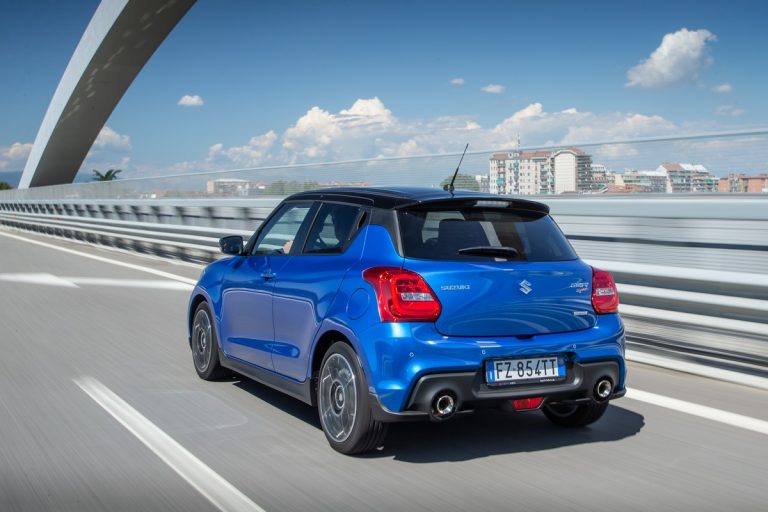 Suzuki Swift Sport Hybrid e Swift Hybrid