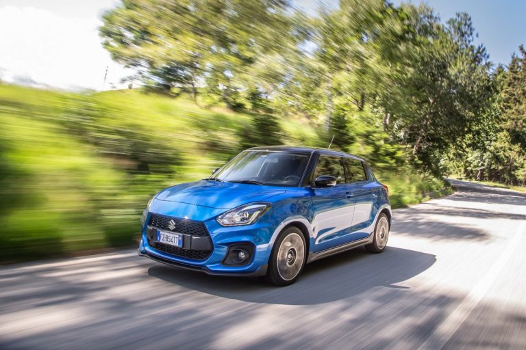 Suzuki Swift Sport Hybrid e Swift Hybrid