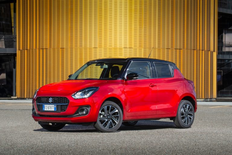 Suzuki Swift Sport Hybrid e Swift Hybrid