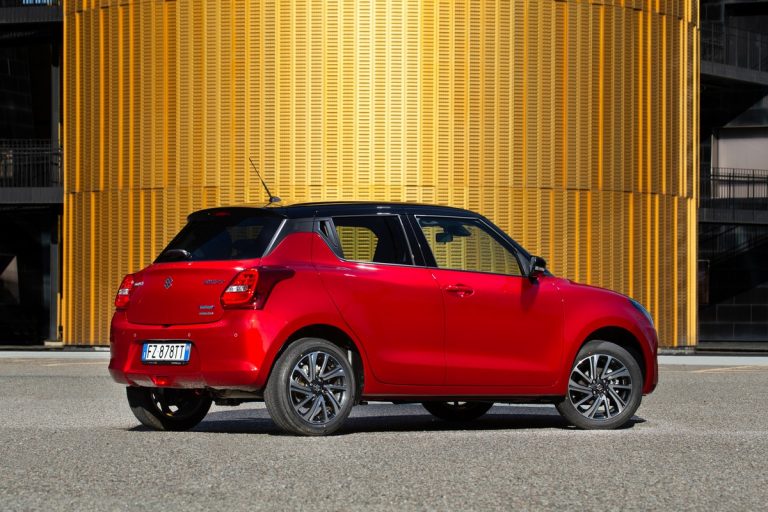 Suzuki Swift Sport Hybrid e Swift Hybrid