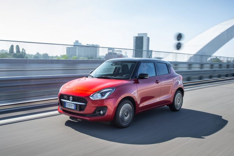 Suzuki Swift Sport Hybrid e Swift Hybrid