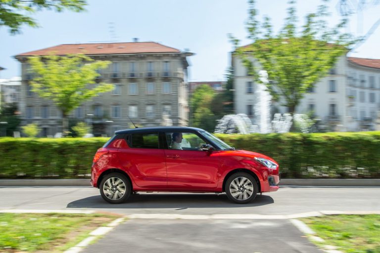 Suzuki Swift Sport Hybrid e Swift Hybrid