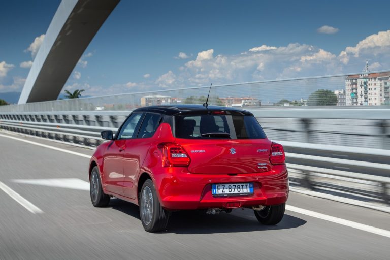 Suzuki Swift Sport Hybrid e Swift Hybrid