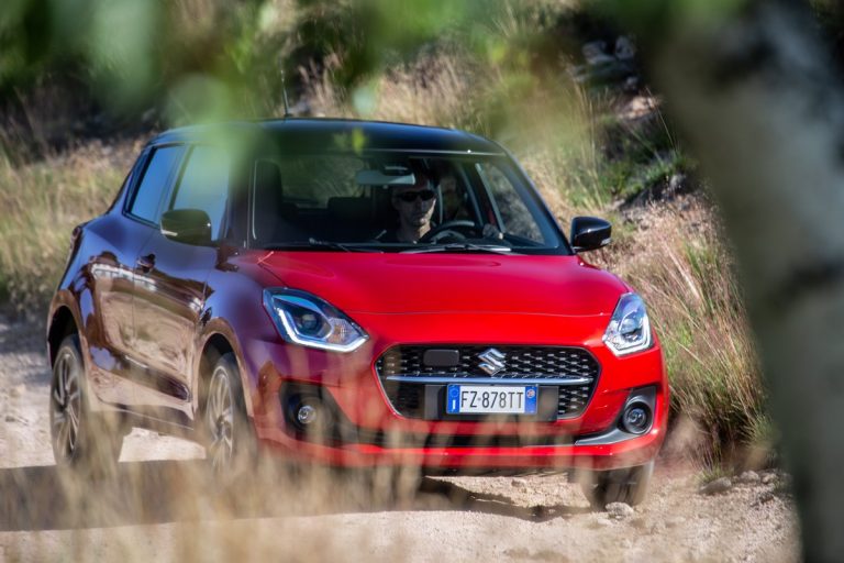 Suzuki Swift Sport Hybrid e Swift Hybrid