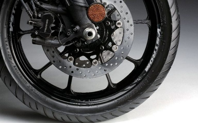 Suzuki V-STROM 1050 MACHI: immagini ufficiali