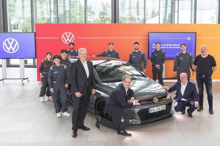 Volkswagen Golf GTE HyRacer 2020: immagini ufficiali