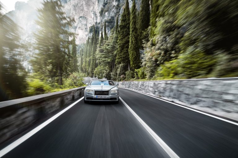 Rolls-Royce Dawn Silver Bullet 2020: immagini ufficiali